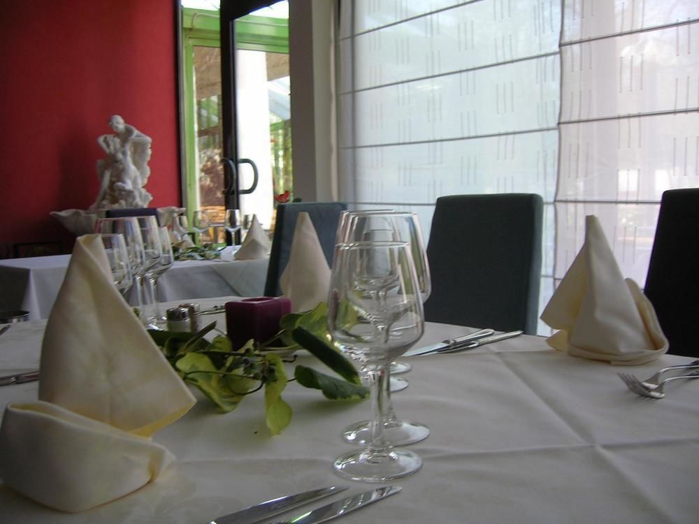 Hotel Restaurant Du Parc De La Colombiere ديجون المظهر الخارجي الصورة